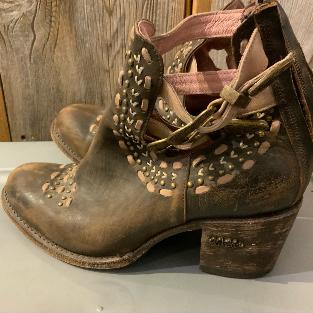 Boho Chic Brown Ankle Booties Miss Macie Size 9.5 - Picture 2 of 6